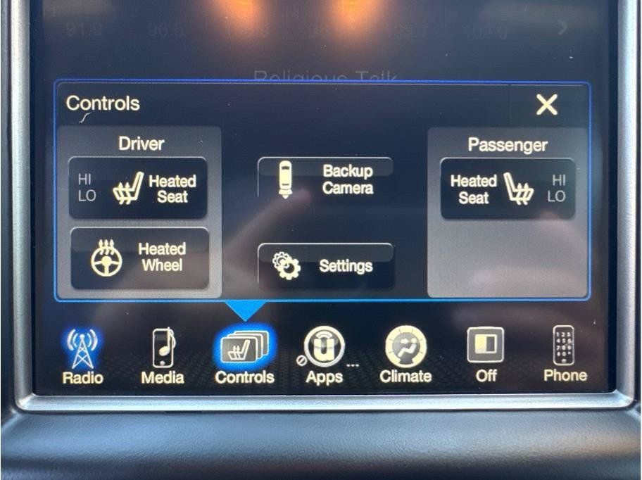 Used 2017 Jeep Grand Cherokee Altitude RWD image 35