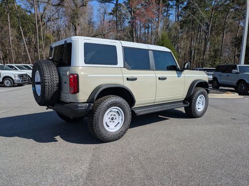 New 2026 Ford Bronco Heritage Edition image 4