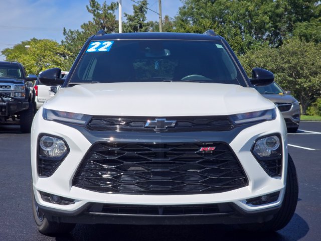 Used 2022 Chevrolet TrailBlazer RS w/ Technology Package FWD image 14