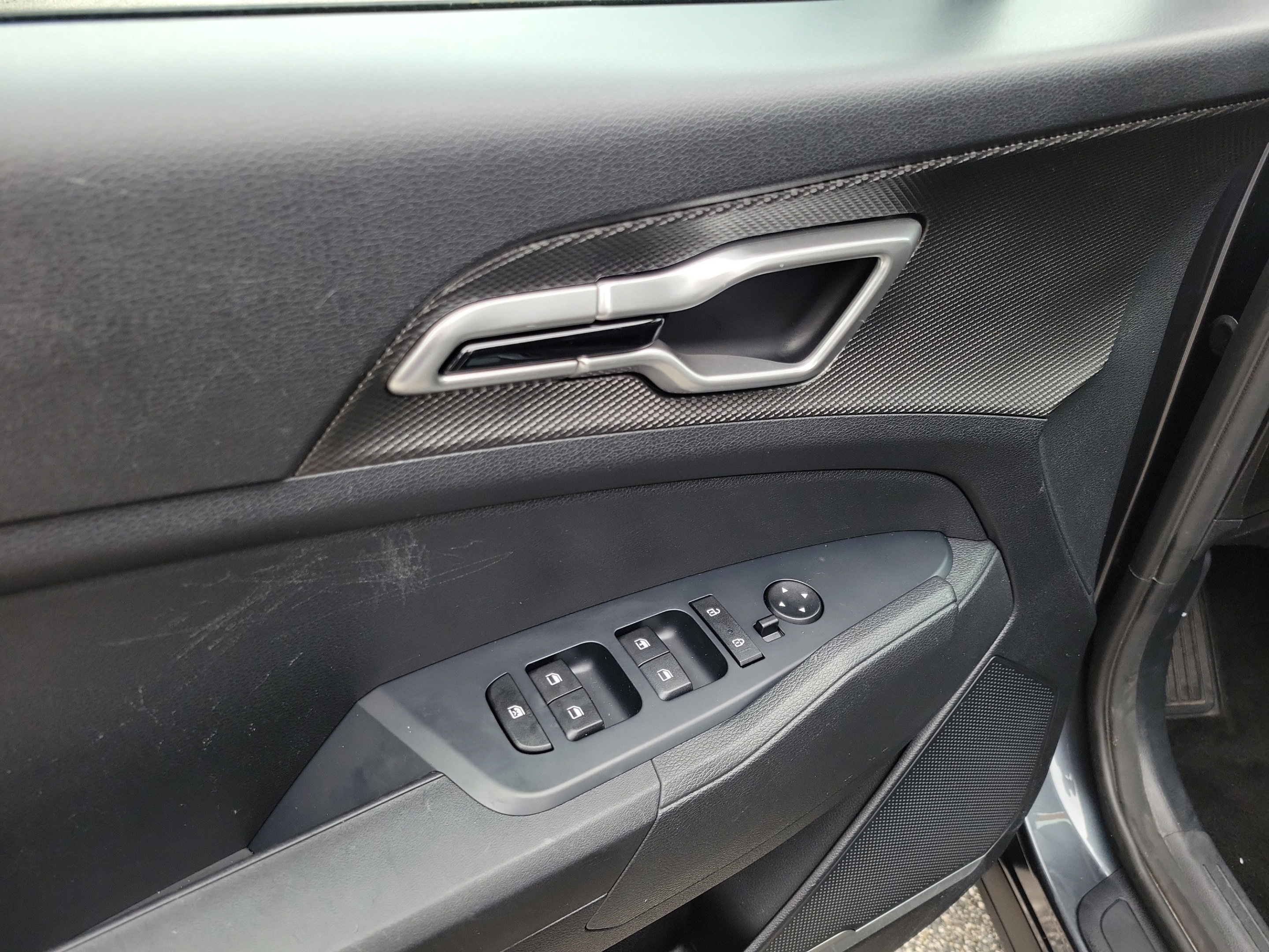 Used 2025 Kia Sportage LX FWD image 12