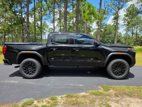 New 2026 GMC Canyon Elevation w/ Convenience Package RWD image 6