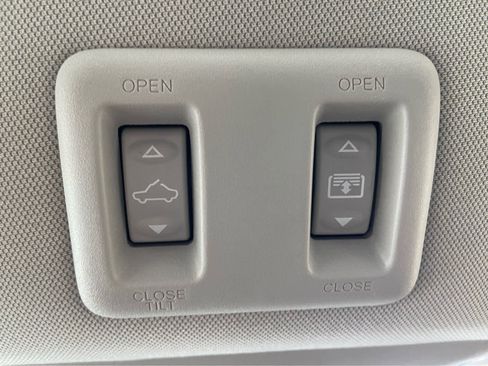 Used 2024 Nissan Murano Platinum w/ Cargo Package image 34