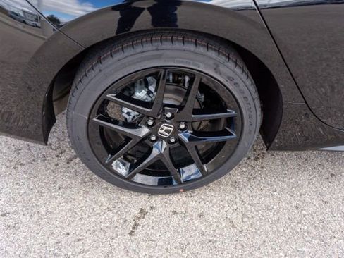 Certified 2025 Honda Civic Sport image 10