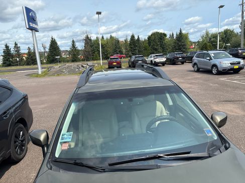 Used 2015 Subaru Outback 2.5i Limited AWD/4WD image 3