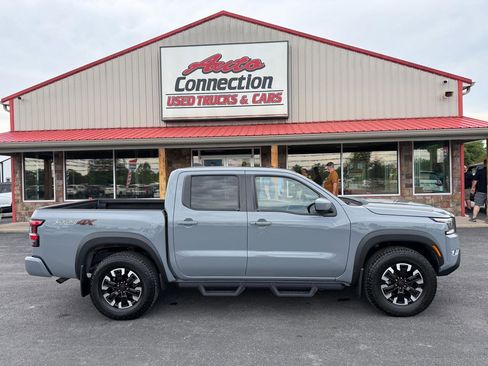 Used 2024 Nissan Frontier PRO-4X w/ Technology Package AWD/4WD image 5