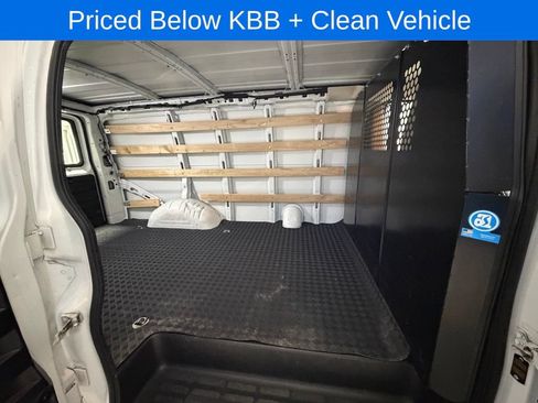 Used 2024 Chevrolet Express 2500 w/ Driver Convenience Package RWD image 16