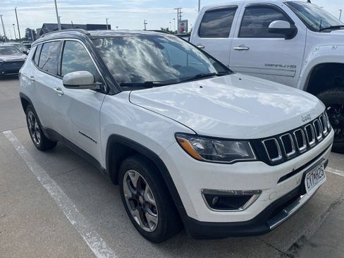 Used 2020 Jeep Compass Limited AWD/4WD image 3