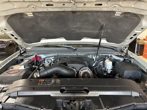 Used 2012 Chevrolet Suburban LT AWD/4WD image 29