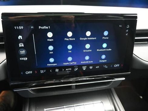 New 2025 Lincoln Nautilus Premier w/ Equipment Group 102A image 17