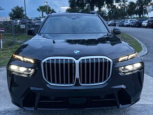 Used 2024 BMW X7 xDrive40i w/ Executive Package AWD/4WD image 4