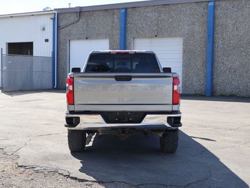 Used 2024 Chevrolet Silverado 2500 LTZ w/ LTZ Convenience Package AWD/4WD image 7