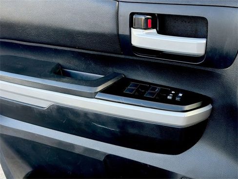 Used 2019 Toyota Tundra SR5 w/ SR5 Upgrade Package image 34