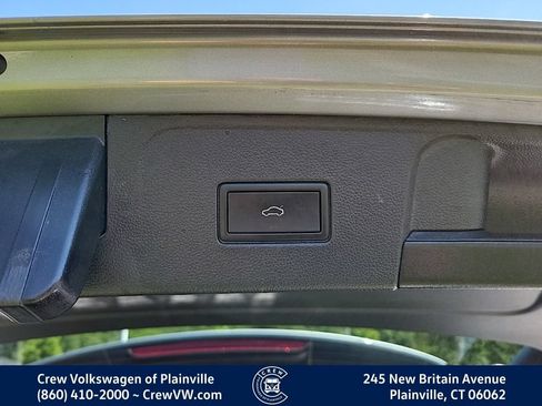 Certified 2024 Volkswagen Atlas SE AWD/4WD image 59