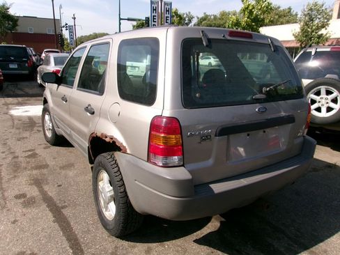 Used 2001 Ford Escape XLS image 5