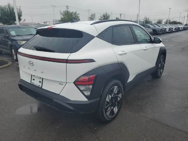 Certified 2025 Hyundai Kona SEL AWD/4WD image 4