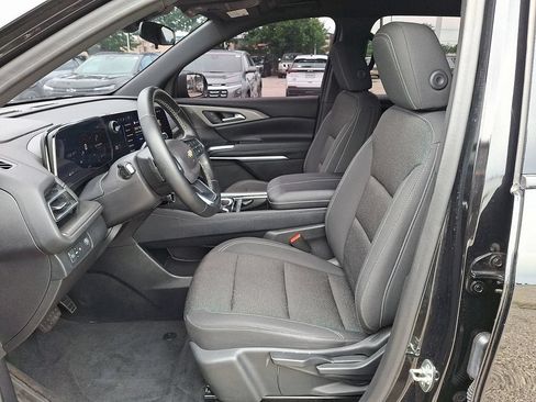 Certified 2024 Chevrolet Traverse LS FWD image 15