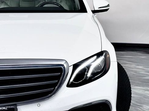 Used 2018 Mercedes-Benz E 300 4MATIC w/ Premium 1 Package image 6