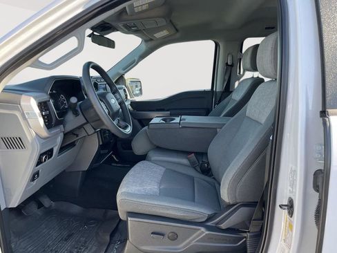 Used 2023 Ford F150 XLT w/ Trailer Tow Package image 10