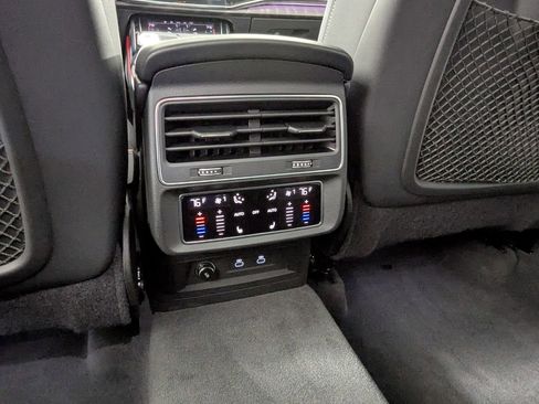 Used 2023 Audi Q8 Premium Plus w/ Premium Plus Package image 52