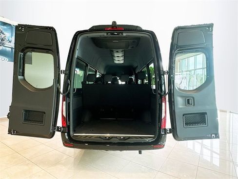 New 2025 Mercedes-Benz Sprinter 2500 image 21