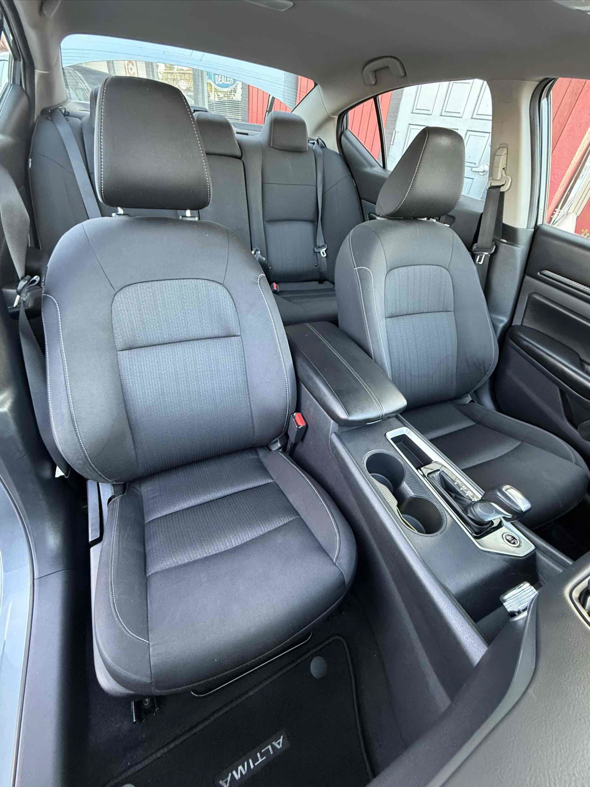 Used 2022 Nissan Altima 2.5 S FWD image 8