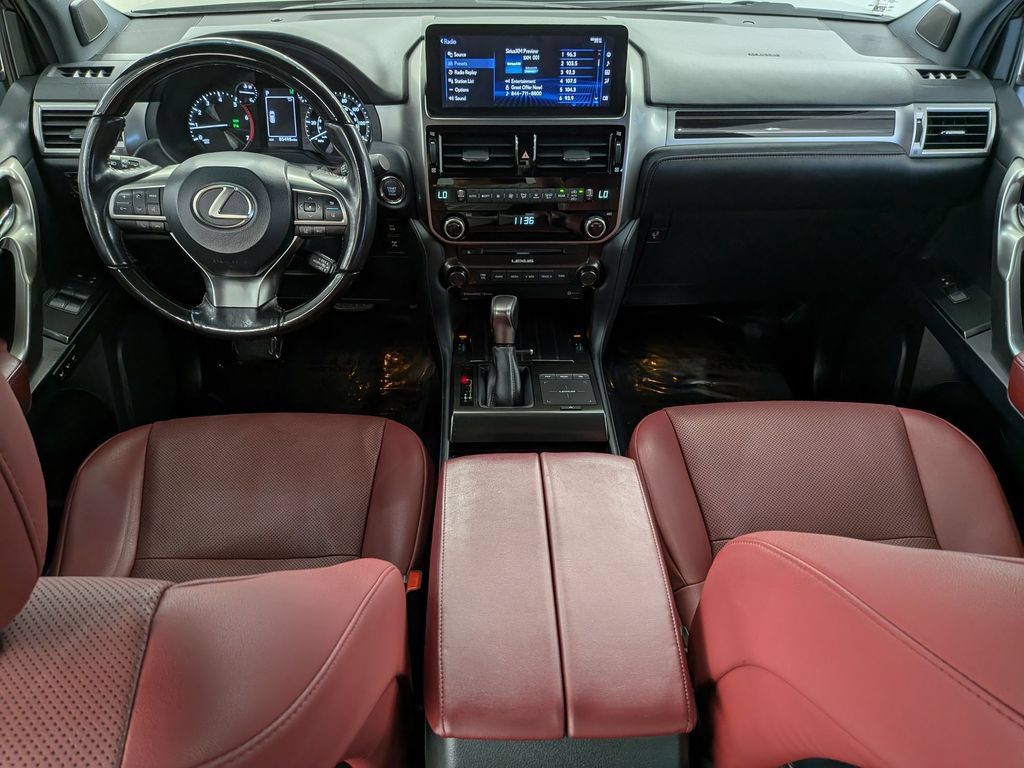 Used 2022 Lexus GX 460 Premium w/ Premium Package AWD/4WD image 32