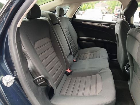Used 2020 Ford Fusion SE FWD image 13
