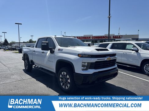 Used 2024 Chevrolet Silverado 2500 Custom w/ Custom Convenience Package AWD/4WD image 1