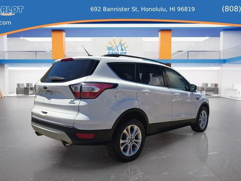 Used 2018 Ford Escape SE FWD image 4