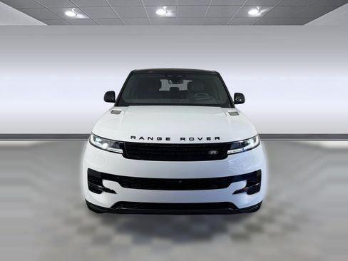 Used 2026 Land Rover Range Rover Sport SE AWD/4WD image 6