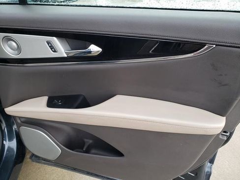 Used 2022 Lincoln Nautilus Reserve w/ Equipment Group 202A image 22