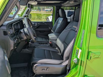 New 2025 Jeep Wrangler Unlimited Rubicon 392