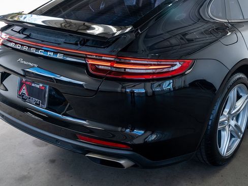 Used 2019 Porsche Panamera image 26