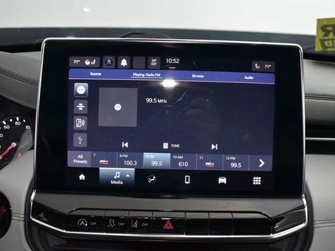 Used 2022 Jeep Compass Limited image 21