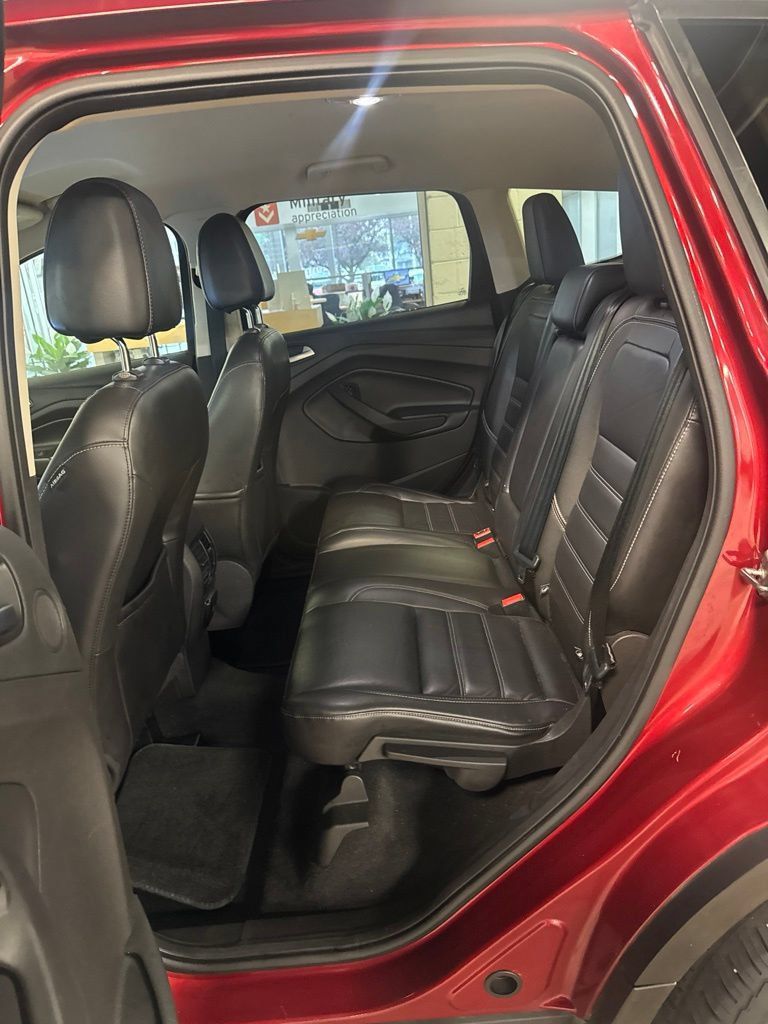 Used 2017 Ford Escape Titanium AWD/4WD image 6
