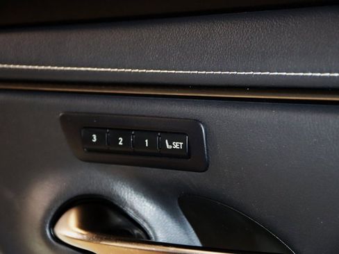 Used 2022 Lexus ES 350 w/ Premium Package image 36