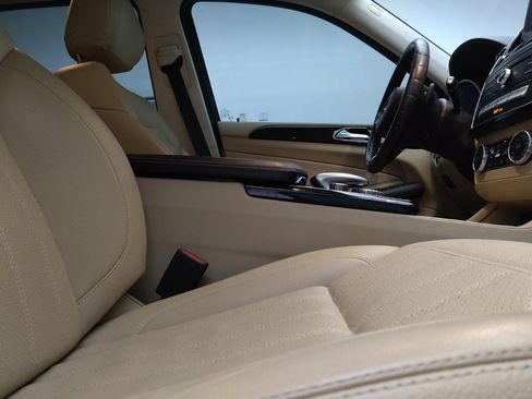 Used 2017 Mercedes-Benz GLE 350 w/ Premium 1 Package image 21