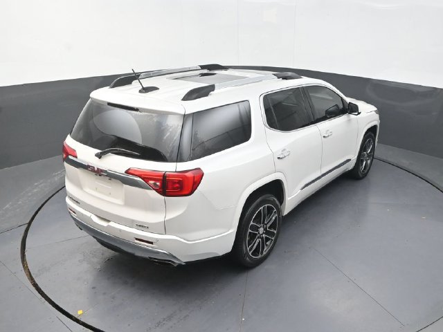 Used 2018 GMC Acadia Denali w/ Technology Package AWD/4WD image 28