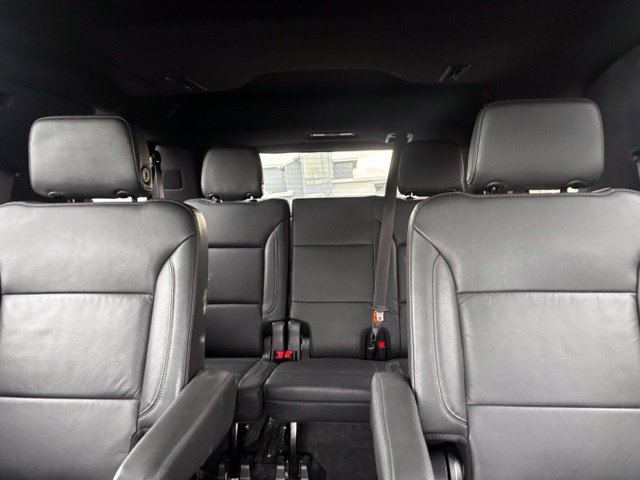 Used 2021 Chevrolet Tahoe Z71 w/ Luxury Package AWD/4WD image 13