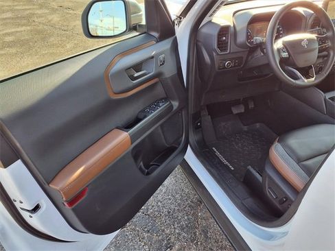 Used 2024 Ford Bronco Sport Outer Banks w/ Tech Package image 39