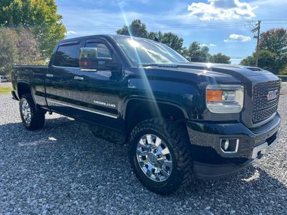 Used 2018 GMC Sierra 2500 Denali w/ Duramax Plus Package