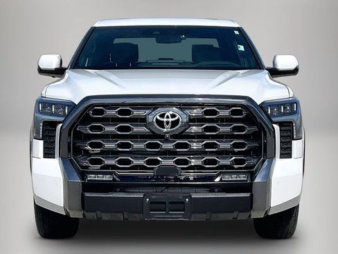 Used 2022 Toyota Tundra Platinum RWD image 3