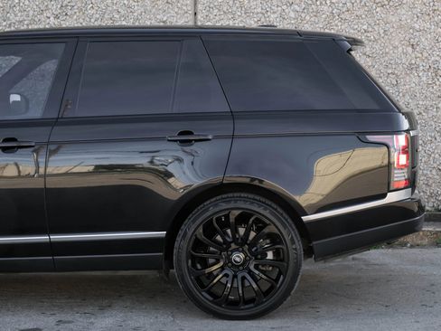 Used 2013 Land Rover Range Rover Supercharged image 13