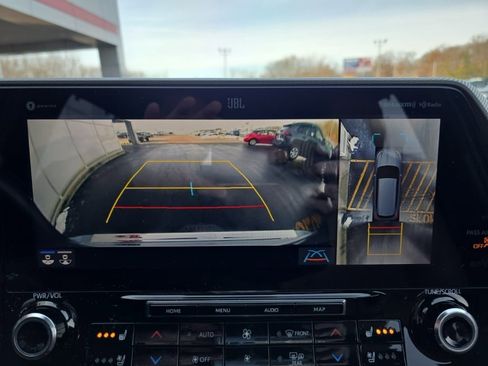 Used 2021 Toyota Highlander Platinum image 26