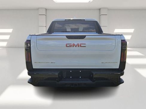 New 2026 GMC Sierra EV Elevation image 4