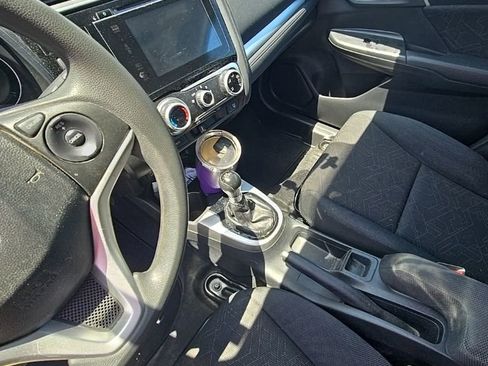 Used 2017 Honda Fit EX image 17