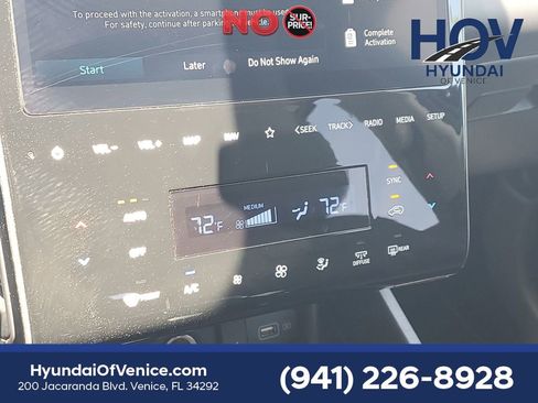 Certified 2024 Hyundai Tucson SEL w/ Convenience Package FWD image 32