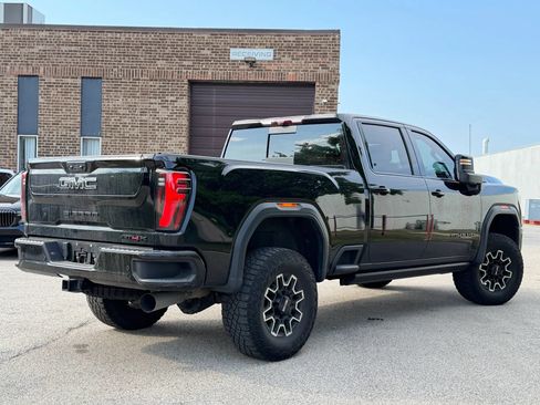 Used 2024 GMC Sierra 2500 AT4X AWD/4WD image 3