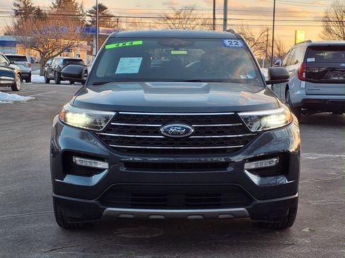Certified 2022 Ford Explorer XLT w/ Equipment Group 202A image 9