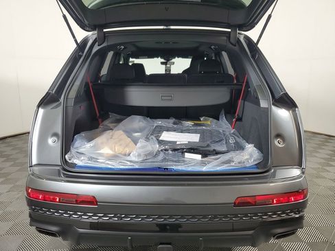 New 2026 Audi Q7 3.0T Prestige image 8